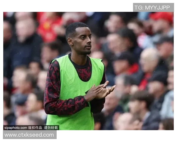 卡拉格调整利物浦首发阵容维尔茨替换加克波埃基蒂克与伊萨克齐登场