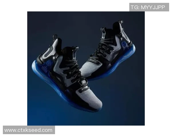 森林狼官方社媒展示爱德华兹新战靴AE2引发球迷热议是否比第一代更出色