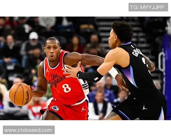 快船邓恩称赞保罗职业素养观察其比赛对自己成长助益良多