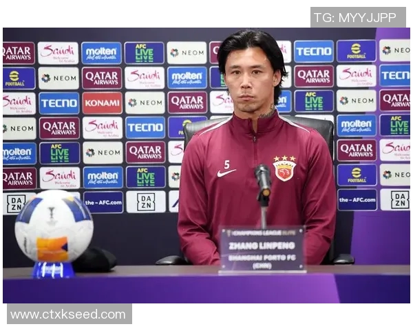 海港队在主教练穆斯卡特的带领下全力备战重返赛场迎接新挑战 海港队在主教练穆斯卡特的带领下全力备战重返赛场迎接新挑战