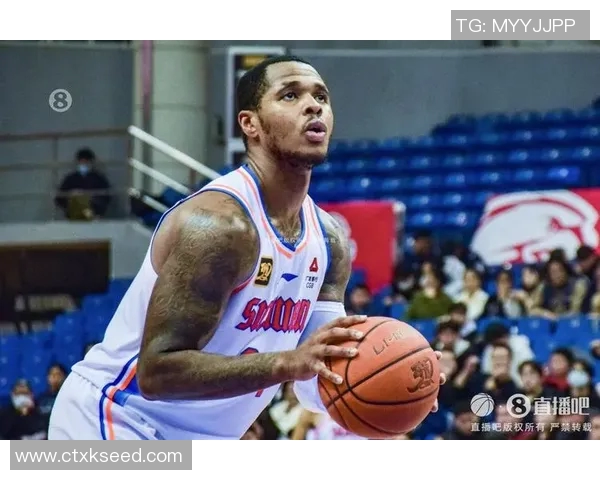 亨特半场14分钟因伤退场6投3中罚球6中5贡献14分2助希望恢复顺利 亨特半场14分钟因伤退场6投3中罚球6中5贡献14分2助希望恢复顺利