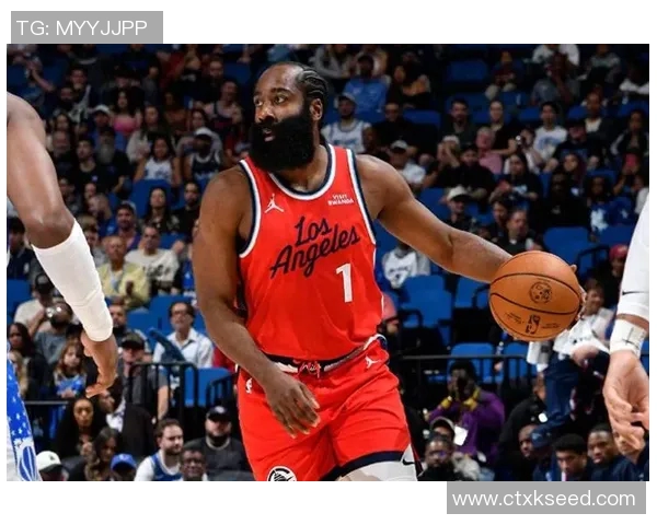 昔日队友今敌手KD穿火箭战袍对决哈登快船球衣真让人唏嘘