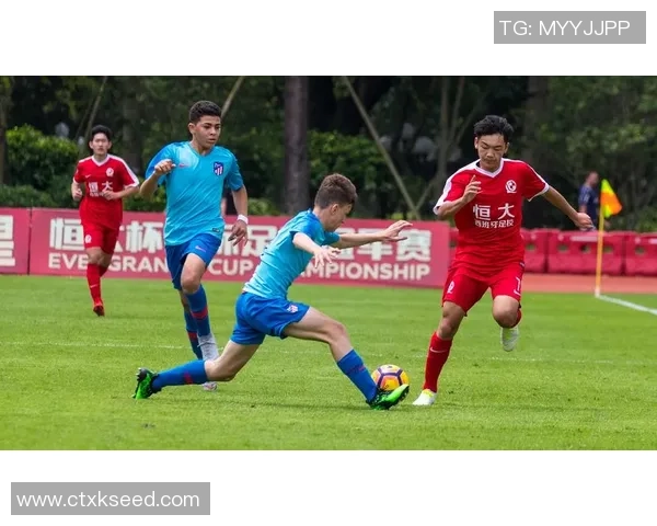 张文杰谈广州训练理念外教主导让归国球员更快适应 张文杰谈广州训练理念外教主导让归国球员更快适应