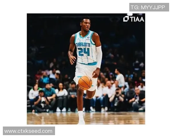 米勒表现低迷19投仅5中贡献17分5篮板5助攻并出现5次失误 米勒表现低迷19投仅5中贡献17分5篮板5助攻并出现5次失误