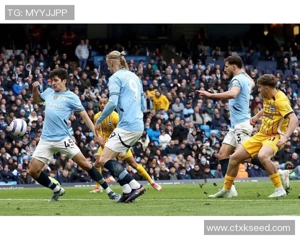 曼城因胡桑诺夫出色表现推迟引进右后卫计划