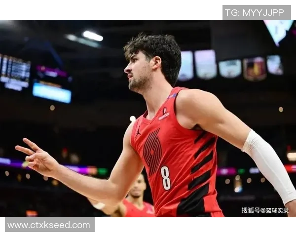 阿夫迪亚表现起伏25分6板8助攻却遭遇末节低迷失误增多 阿夫迪亚表现起伏25分6板8助攻却遭遇末节低迷失误增多