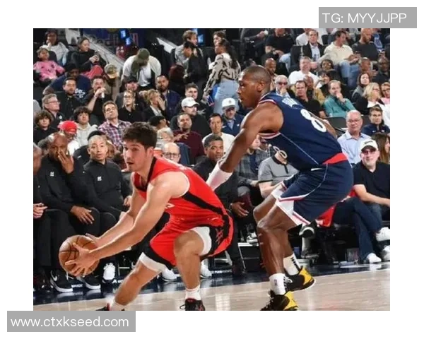 谢泼德虽身高不足1米9却展现惊人跳投能力KD身边空位三分机会频频出现