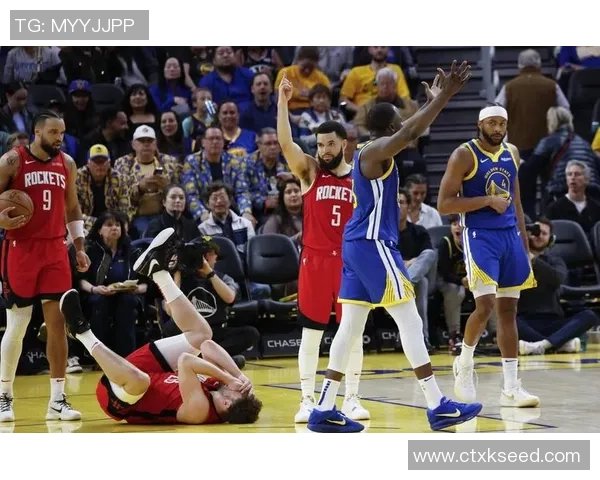 阿门对裁判判罚感到震惊半场4犯需更加谨慎应对挑战 阿门对裁判判罚感到震惊半场4犯需更加谨慎应对挑战